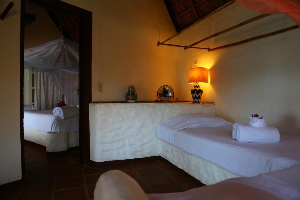 Hotel Bahia De La Luna Arroyo Cruz Kültér fotó