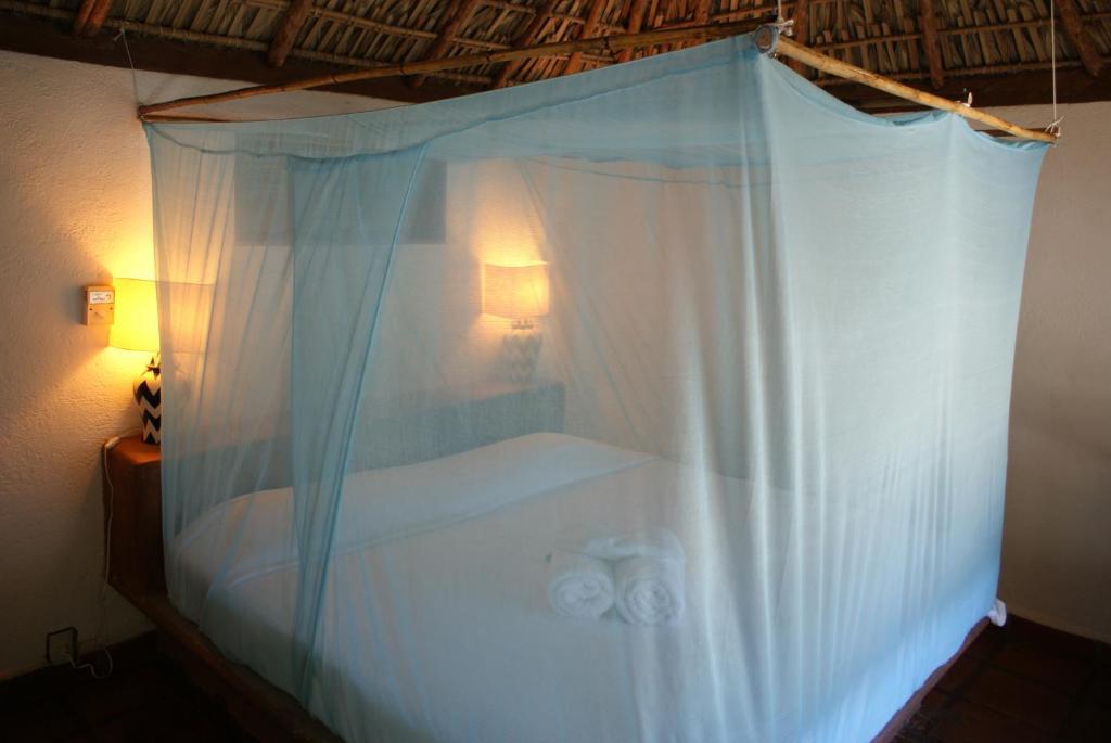Hotel Bahia De La Luna Arroyo Cruz Szoba fotó
